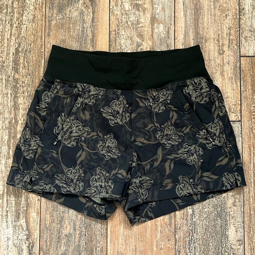 Trekkie North printed short